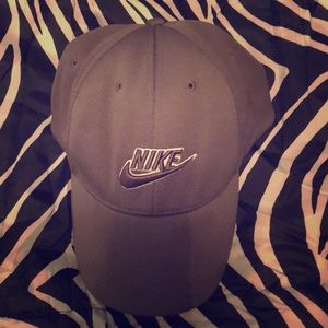 Nike grey hat